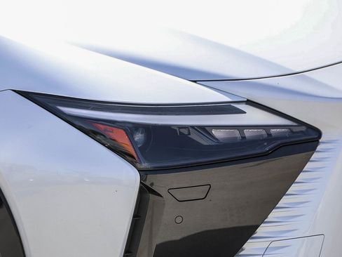 Certified 2024 Lexus RZ 300e Premium w/ Technology Package FWD image 8