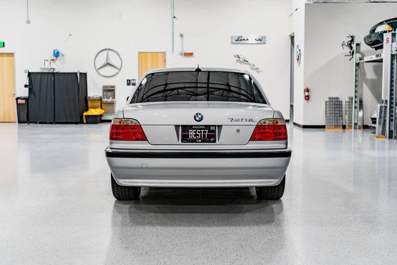 Used 2001 BMW 740iL RWD image 4