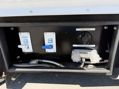 Used 2019 Mercedes-Benz Sprinter 170 image 16