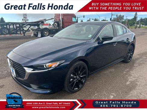 Used 2025 MAZDA MAZDA3 s FWD image 3