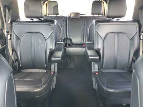 Used 2021 Ford Expedition Limited AWD/4WD image 19