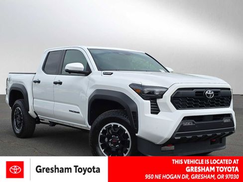 Used 2025 Toyota Tacoma TRD Off-Road w/ TRD Off Road Premium Package AWD/4WD image 1