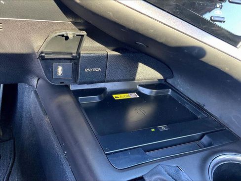 Used 2022 Toyota Camry XSE image 31