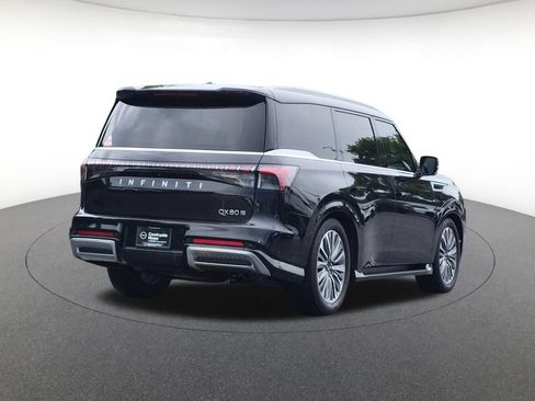Used 2025 INFINITI QX80 Sensory AWD/4WD image 5