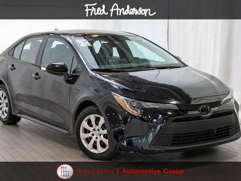 Used 2024 Toyota Corolla LE FWD image 1