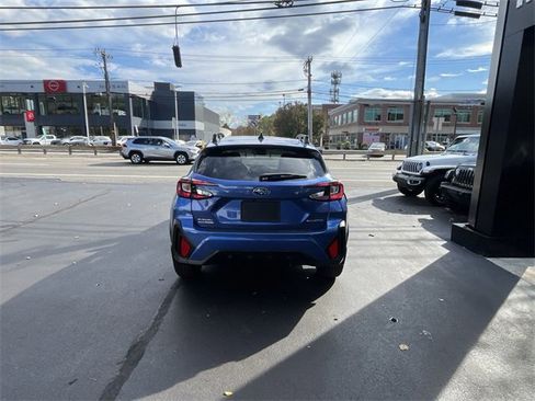 Used 2025 Subaru Crosstrek 2.0i Premium image 7