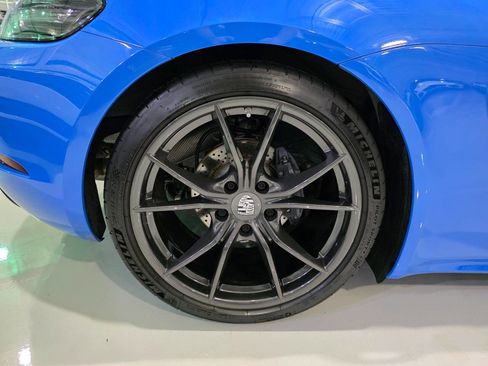Used 2023 Porsche 718 Cayman w/ Premium Package RWD image 66