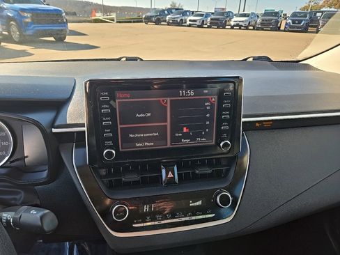 Used 2020 Toyota Corolla LE image 28