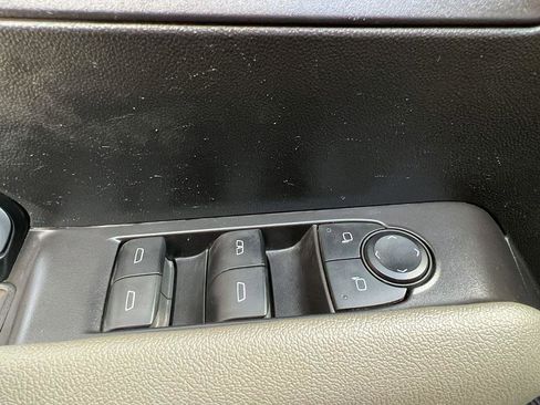 Used 2024 Chevrolet Colorado ZR2 w/ ZR2 Convenience Package III image 39