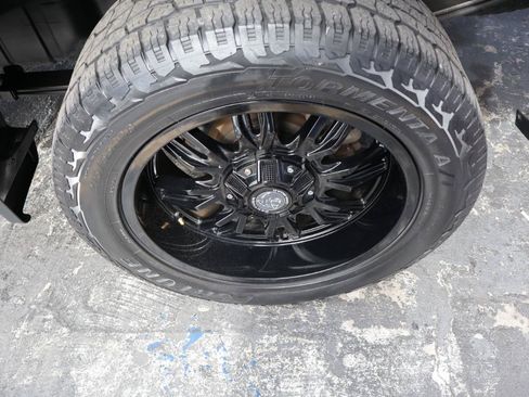 Used 2019 Chevrolet Silverado 1500 Custom w/ Custom Value Package AWD/4WD image 39