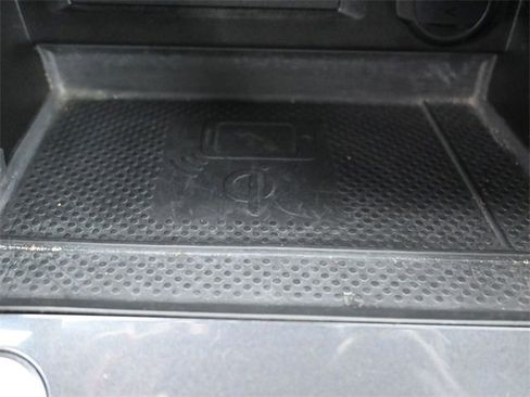 Used 2023 Volkswagen Tiguan SE R-Line image 24