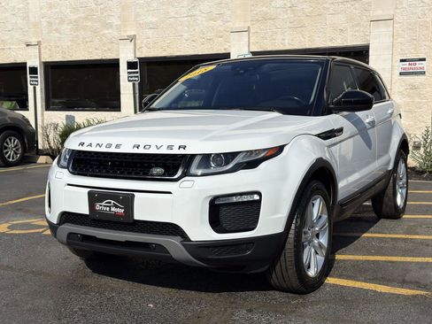 Used 2018 Land Rover Range Rover Evoque SE image 7