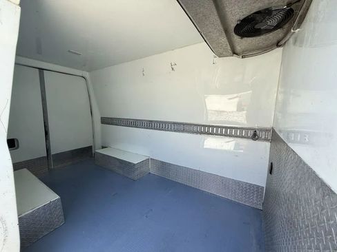 Used 2019 Freightliner Sprinter 144 image 9