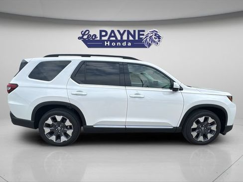 Certified 2026 Honda Pilot Elite image 9