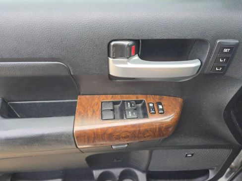 Used 2012 Toyota Tundra Limited image 19