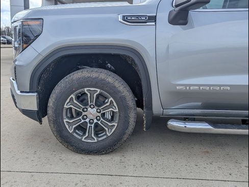 New 2026 GMC Sierra 1500 SLE w/ X31 Off-Road Package image 10