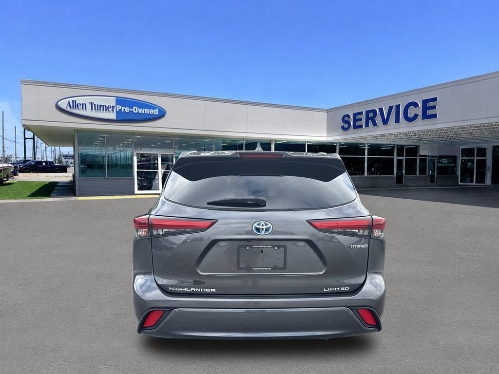 Used 2021 Toyota Highlander Limited FWD image 7