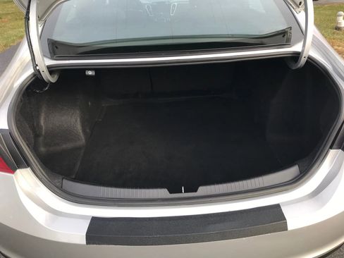 Used 2022 Chevrolet Malibu LS image 32