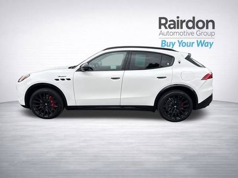 Used 2025 Maserati Grecale Modena AWD/4WD image 4