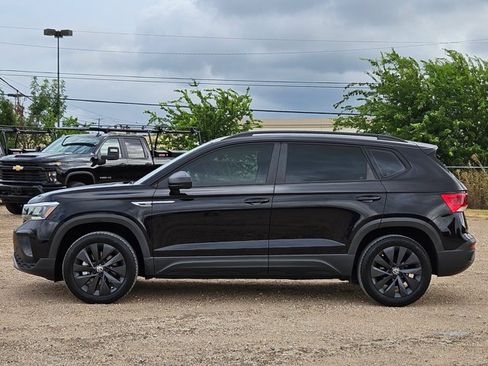 Used 2023 Volkswagen Taos S w/ Driver Assistance Package FWD image 9