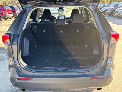 Used 2021 Toyota RAV4 XLE image 28