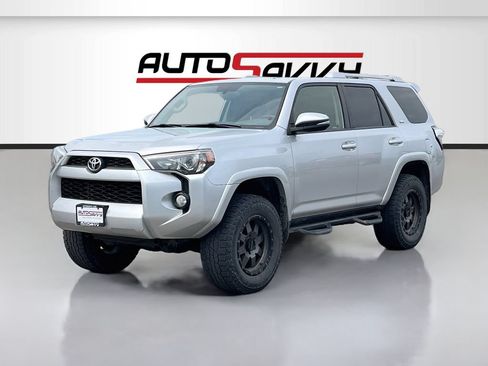 Used 2018 Toyota 4Runner SR5 Premium AWD/4WD image 3