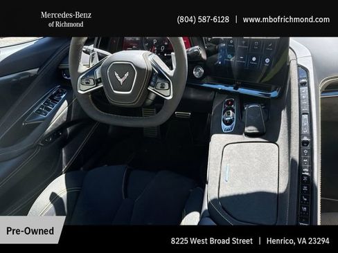 Used 2024 Chevrolet Corvette Stingray Premium Conv w/ Z51 Performance Package image 17