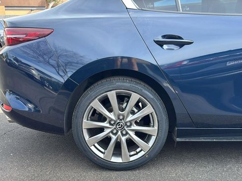 Used 2021 MAZDA MAZDA3 s image 6