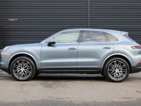 New 2026 Porsche Cayenne image 2