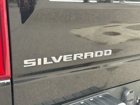 Used 2020 Chevrolet Silverado 1500 LT Trail Boss AWD/4WD image 14