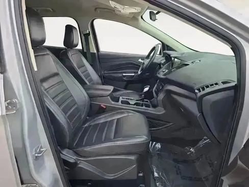 Used 2019 Ford Escape SEL image 15