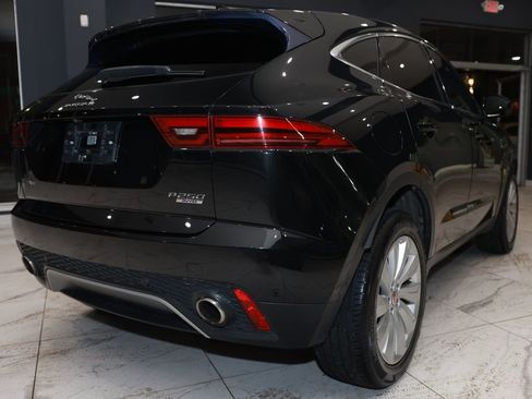 Used 2019 Jaguar E-PACE SE image 8