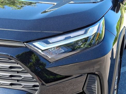 Certified 2025 Toyota RAV4 XLE w/ Convenience Package AWD/4WD image 9