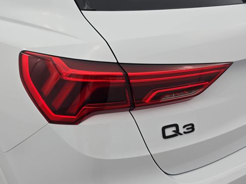 New 2025 Audi Q3 2.0T Premium Plus image 33