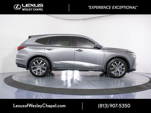 Used 2023 Acura MDX FWD w/ Technology Package image 4