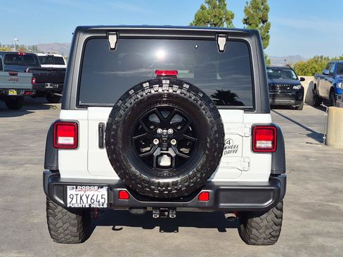 Certified 2025 Jeep Wrangler Unlimited Sport AWD/4WD image 6