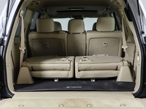 Used 2016 Lexus LX 570 4WD image 21