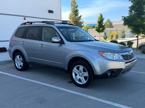 Used 2009 Subaru Forester 2.5X Limited AWD/4WD image 12