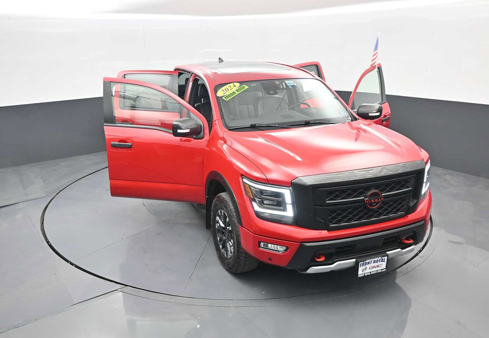 Used 2024 Nissan Titan PRO-4X w/ Pro-4x Convenience Package AWD/4WD image 43