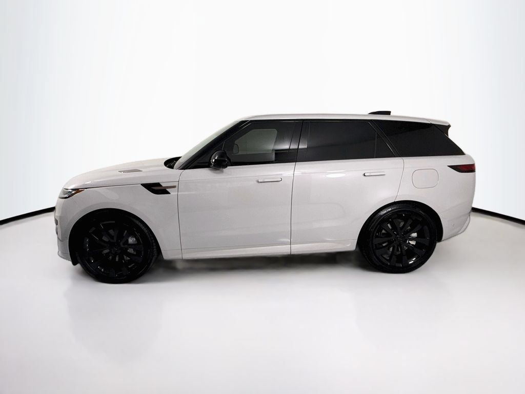 New 2026 Land Rover Range Rover Sport Dynamic SE AWD/4WD image 8