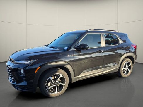 Used 2022 Chevrolet TrailBlazer RS w/ Sun and Liftgate Package image 4