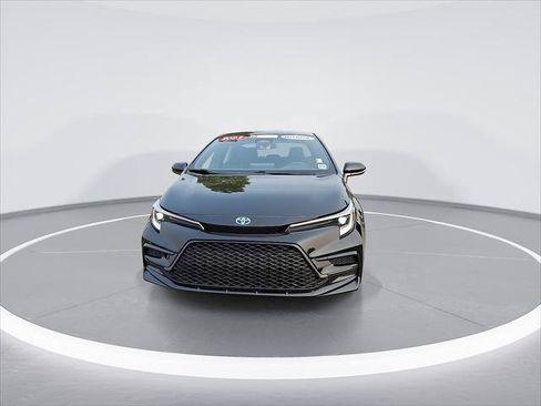Certified 2023 Toyota Corolla SE FWD image 4