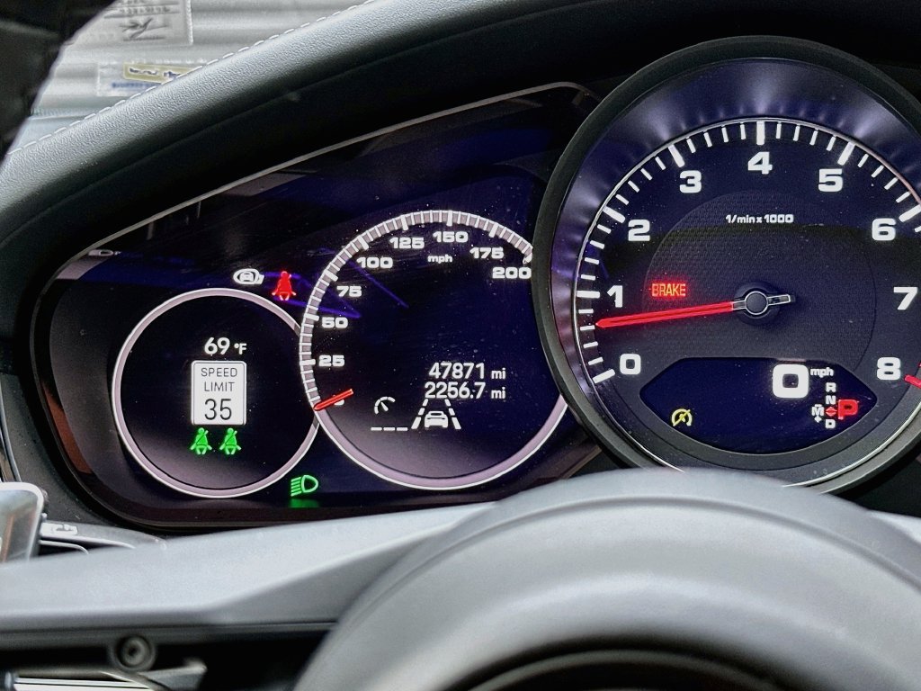 Certified 2022 Porsche Panamera 4S w/ Premium Package AWD/4WD image 12