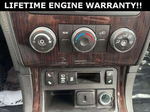Used 2016 Chevrolet Traverse LT image 24