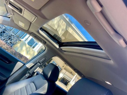 Used 2025 Honda CR-V EX-L image 17