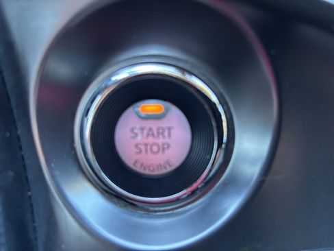 Used 2017 Nissan Maxima Platinum image 21