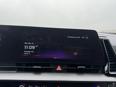 Used 2023 Kia Sportage SX image 17