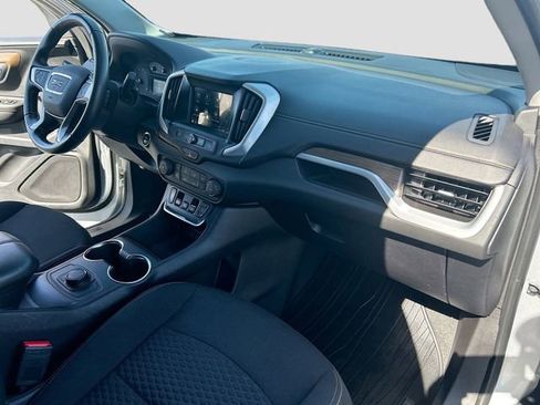 Used 2018 GMC Terrain SLE image 29