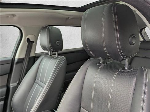 Used 2018 Land Rover Range Rover Velar S image 14