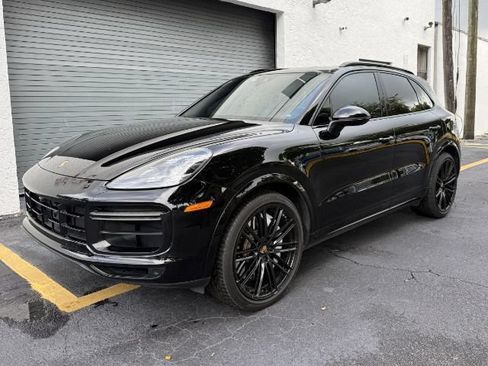 Used 2019 Porsche Cayenne Turbo AWD/4WD image 1